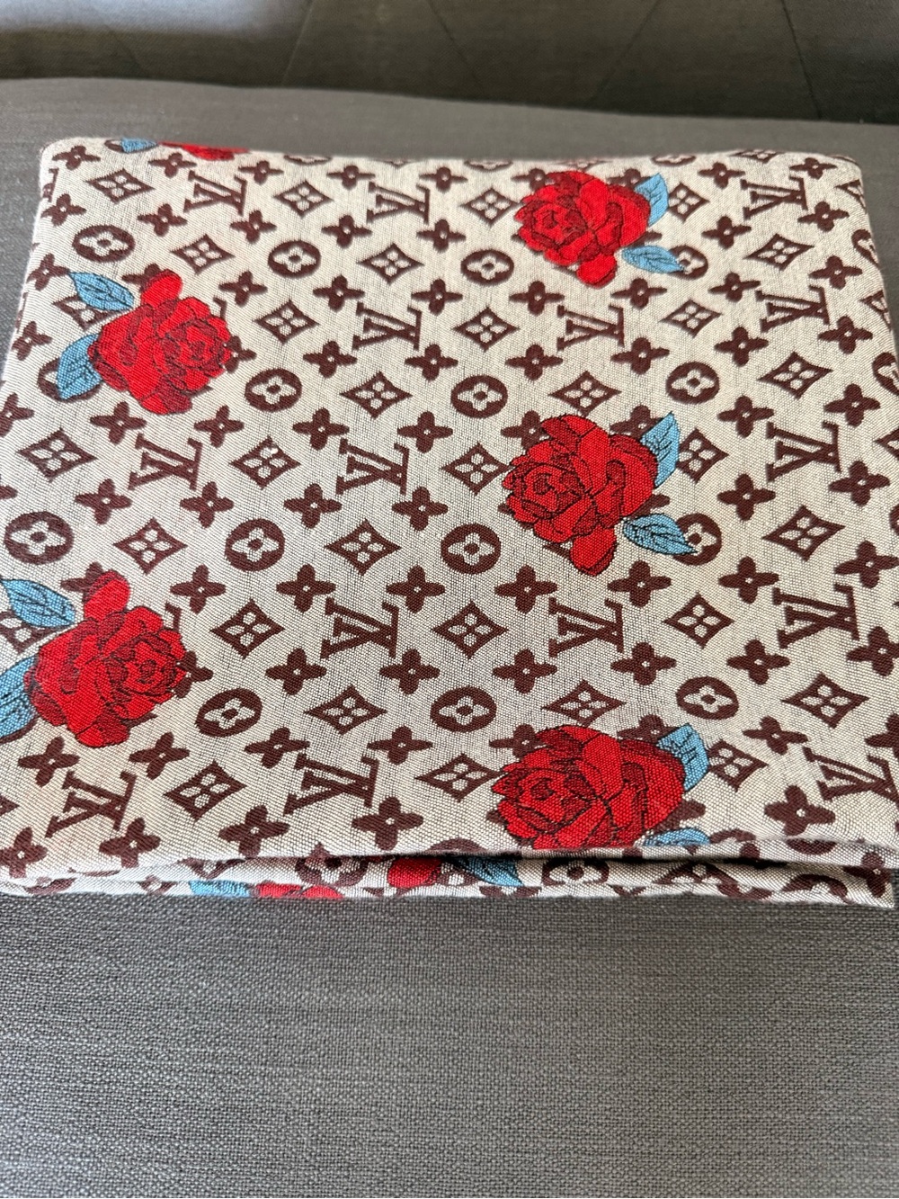Designer-Inspired Red Rose Print Women’s Scarf